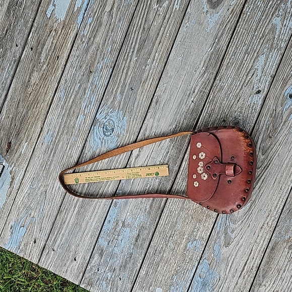 VINTAGE 70's Leather Shoulder Bag - Picture 2 of 14